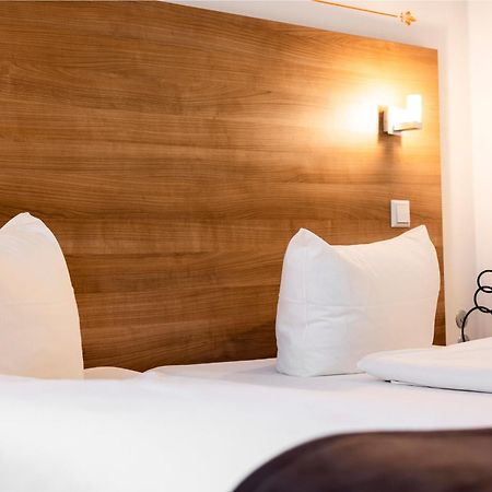 Orange Hotel Und Apartments Neu-Ulm Extérieur photo