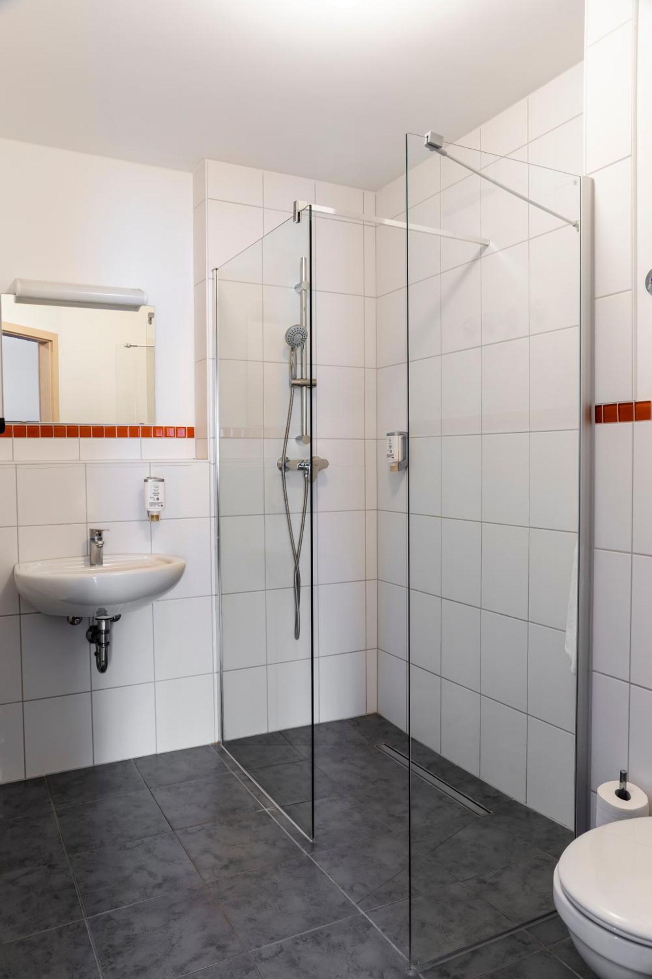 Orange Hotel Und Apartments Neu-Ulm Extérieur photo