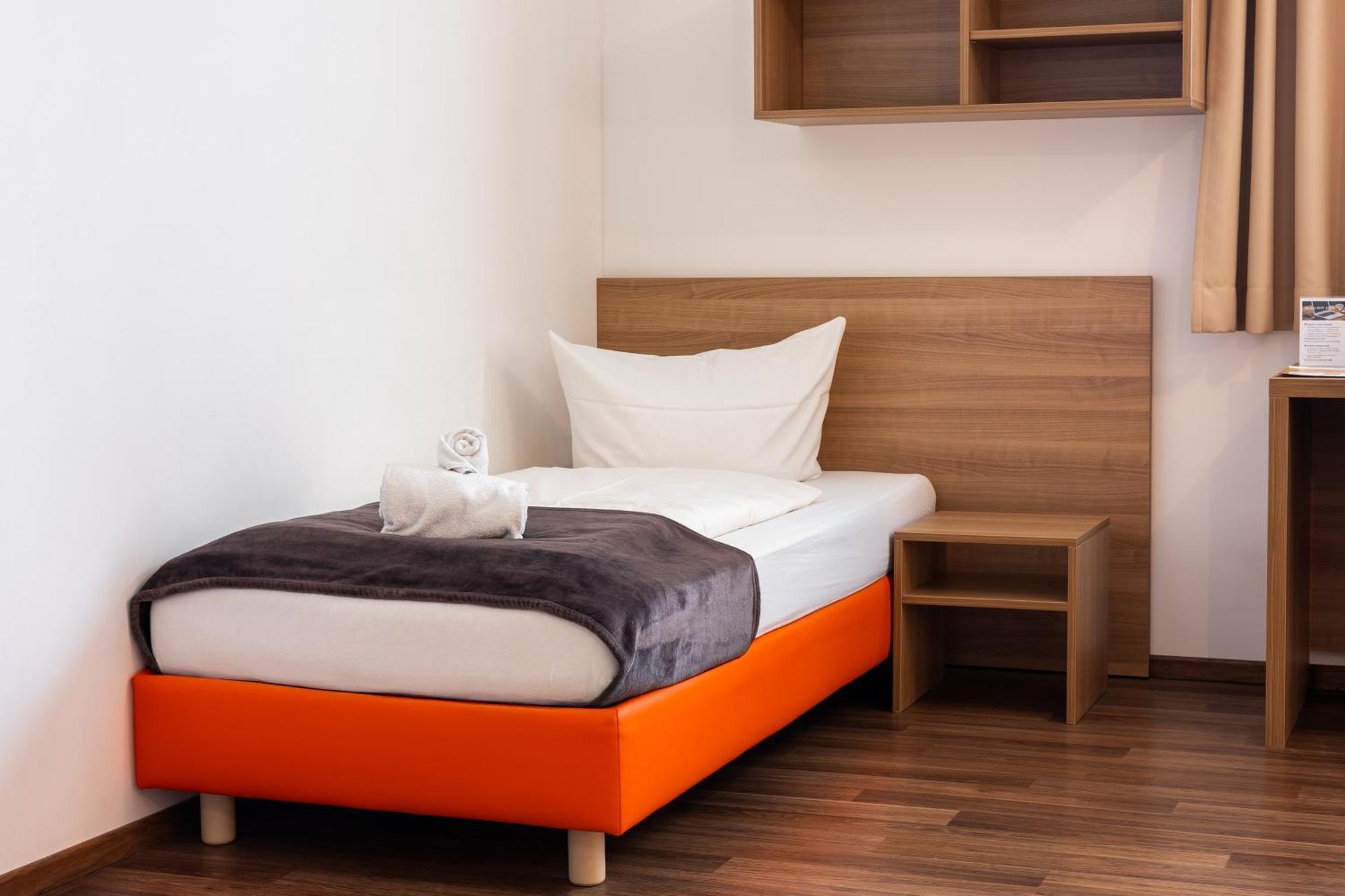 Orange Hotel Und Apartments Neu-Ulm Extérieur photo