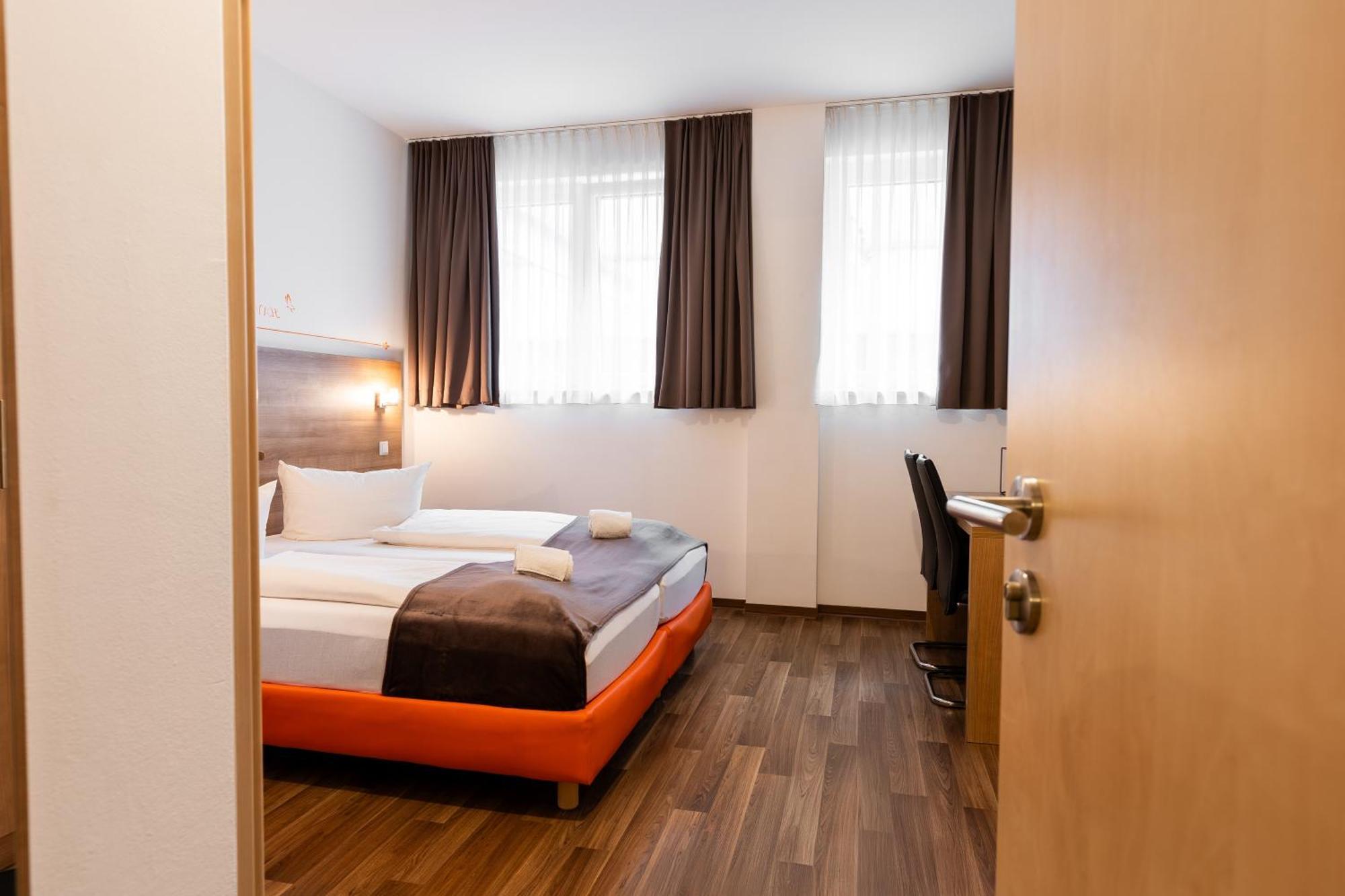 Orange Hotel Und Apartments Neu-Ulm Extérieur photo